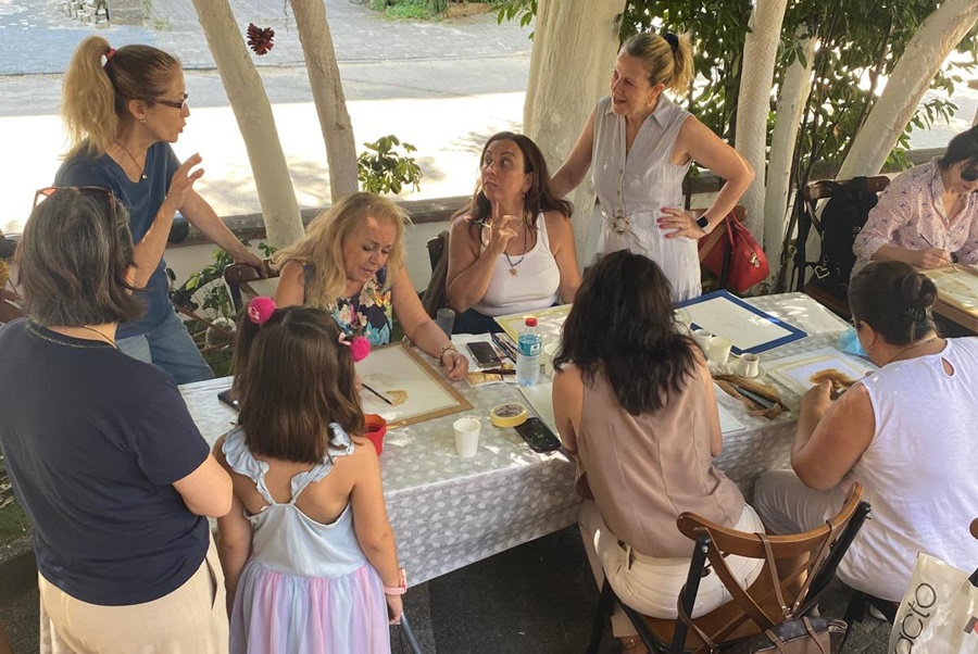 KAHVE SANATA DÖNÜŞTÜ: MB SANAT EVİ’NDE RENKLİ ŞENLİK