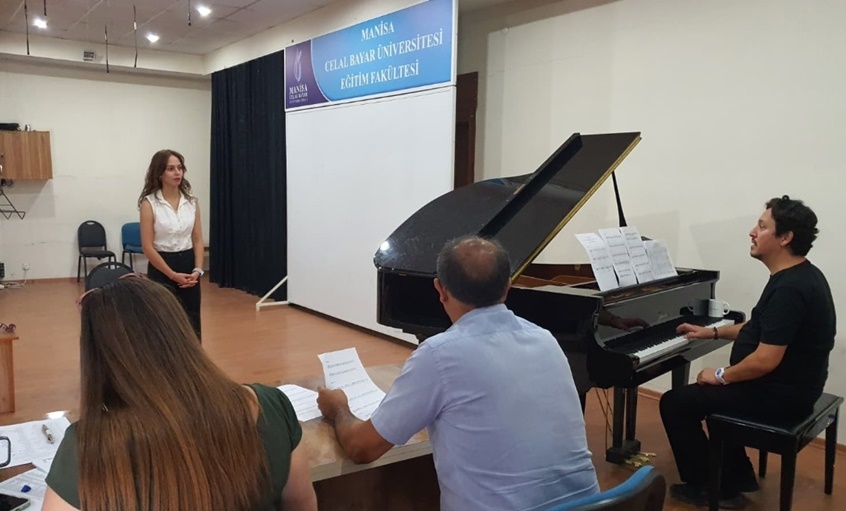 KUTUP ATA TUNCER İLE KIRSALDAN ÜLKEYE YAYILAN MELODİLER