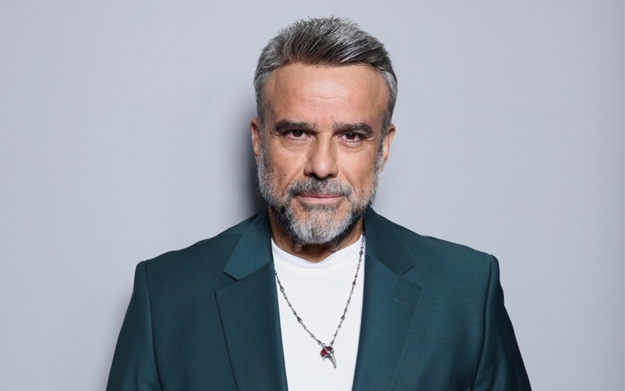 SANAT HAYATIMDA İLK KEZ BU ŞARKI DA HEYECANLANDIM...