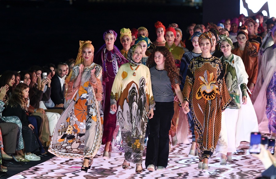 İMANNOOR MODA RESİTALİ İSTANBUL’U SALLADI