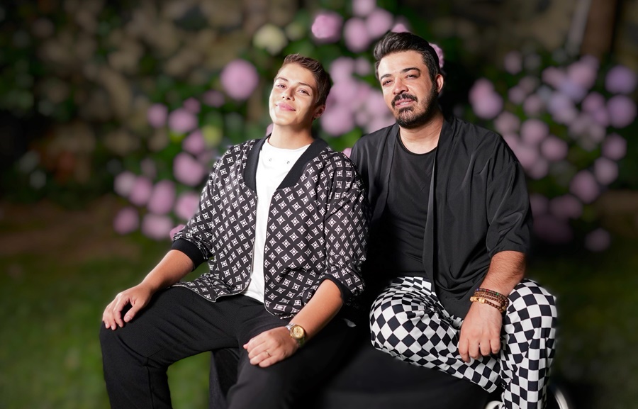 YENİDEN BİR ARADALAR İKİ DELİ BİR ARADA