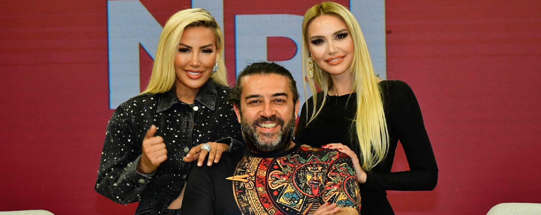 GELSİN DÜĞÜNLERDE HALAY ÇEKSİN BAKALIM