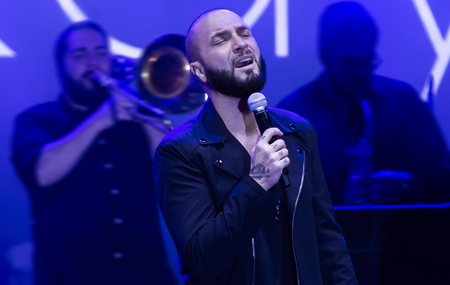 AFYON’DA MÜZİK FIRTINASI BAŞLIYOR! JOLLY JOKER 15. MEKANINI BERKAY’LA AÇIYOR!