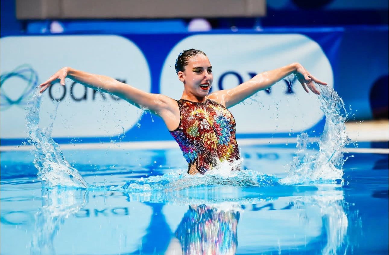 Artistik yüzme branşında dünya şampiyonasında madalya kazanan ilk Türk sporcu